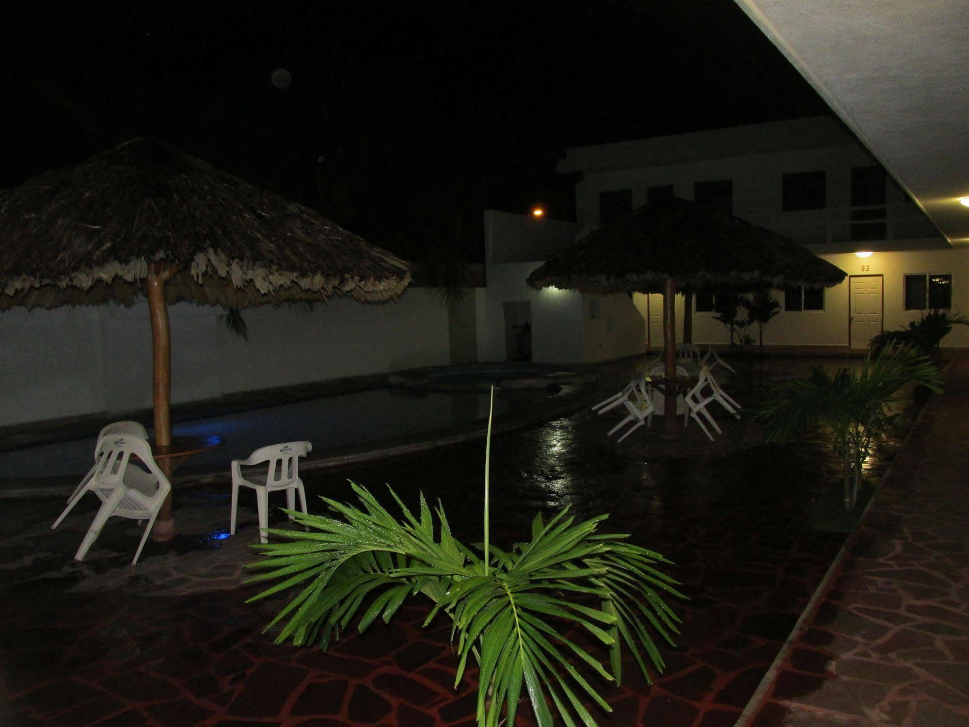 Hotel Albatros Palace Manzanillo Exteriör bild