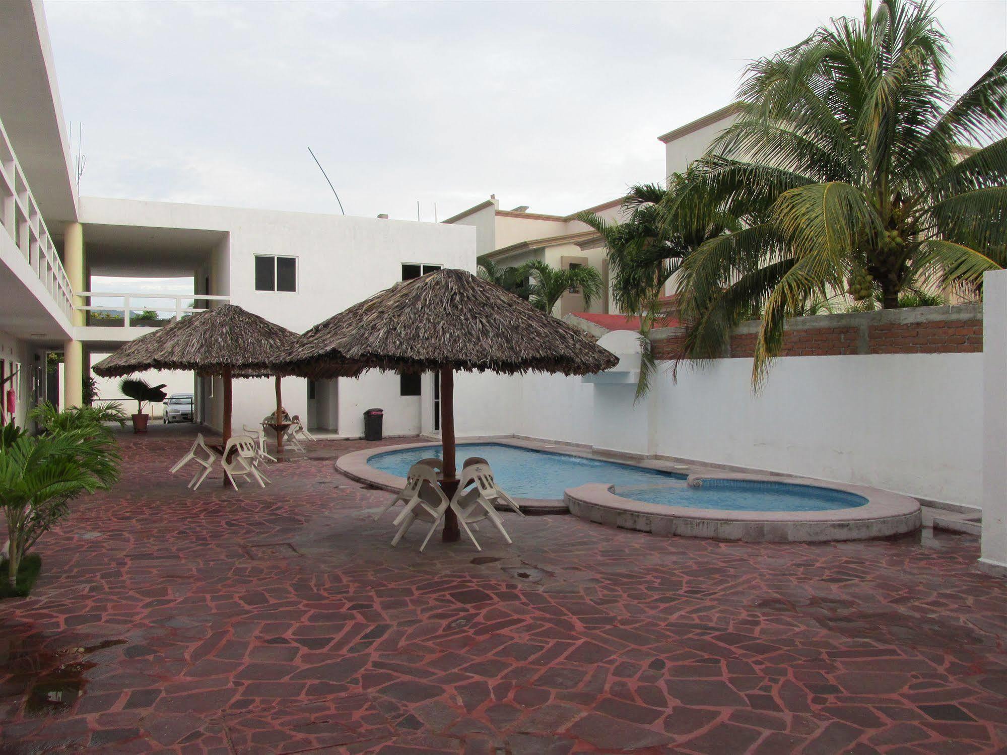 Hotel Albatros Palace Manzanillo Exteriör bild