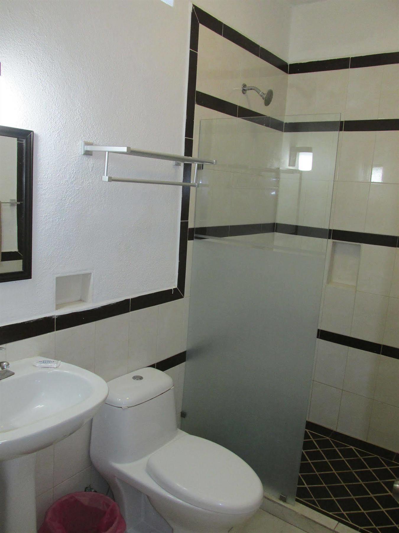 Hotel Albatros Palace Manzanillo Exteriör bild