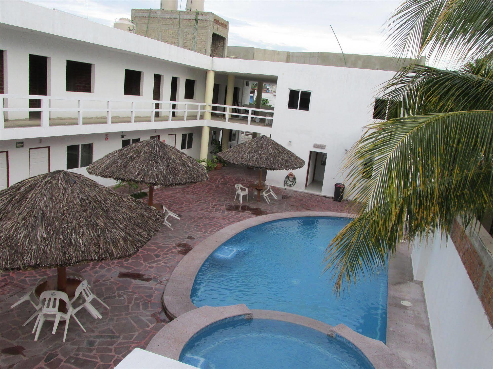 Hotel Albatros Palace Manzanillo Exteriör bild