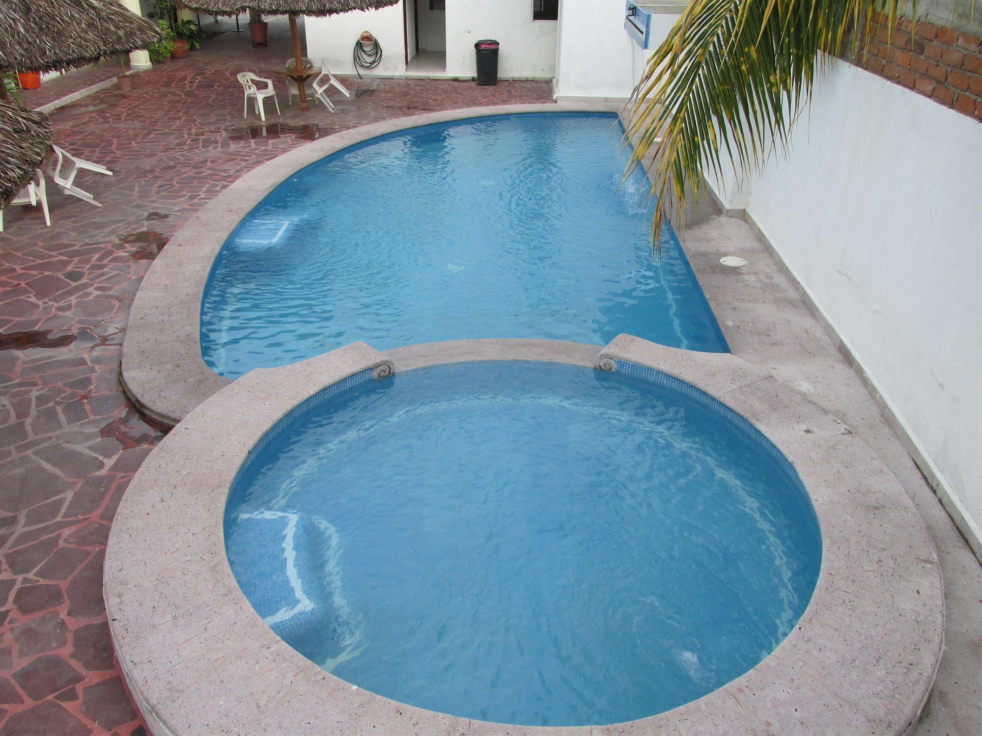 Hotel Albatros Palace Manzanillo Exteriör bild
