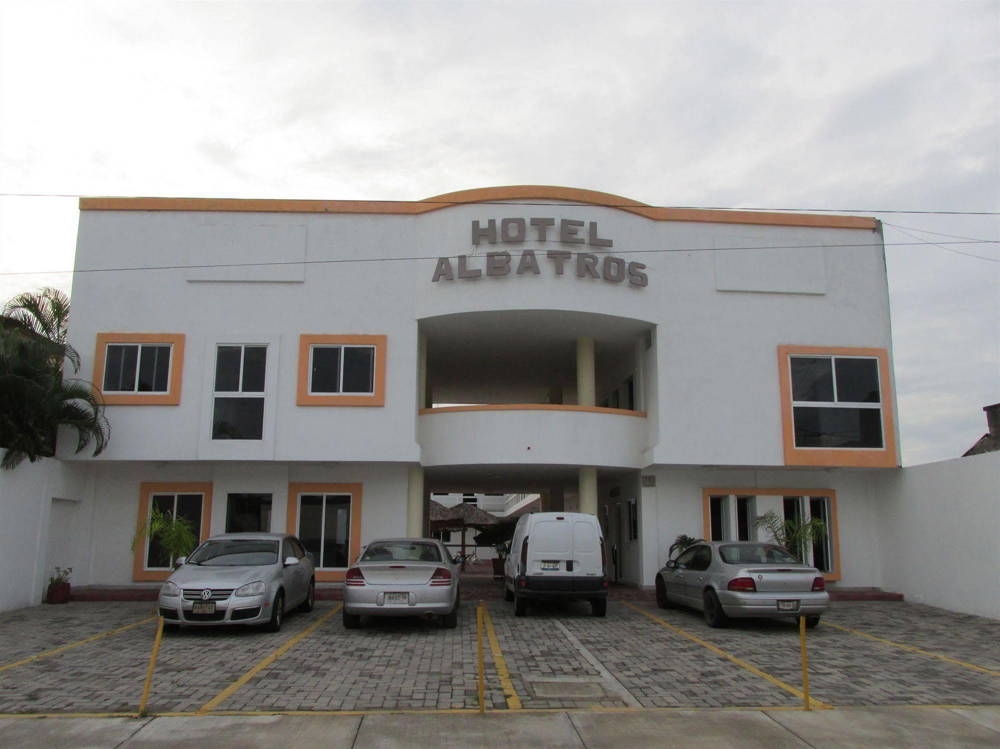 Hotel Albatros Palace Manzanillo Exteriör bild